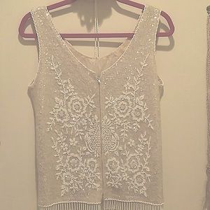 Vintage circa 1958 white seed bead and sequins 🌹